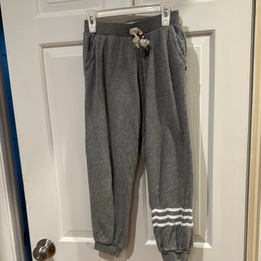 Sol Angeles Gray Sweatpants Relaxed Fit sweatsuit